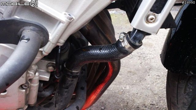 [教學]YAMAHA FZ6S Spec1 更換水箱水，安裝水溫錶、測速器、車充