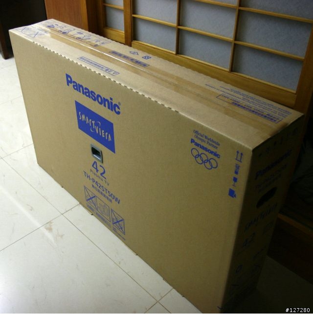 [純開箱不測試] Panasonic 2012新機 TH-P42ST50W (6/7 更新一點小心得)