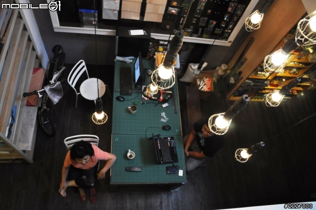 兄弟施工VS兩光設計師 (當小蝦米遇到大白鯊),自己DIY強力收尾中(工作風)