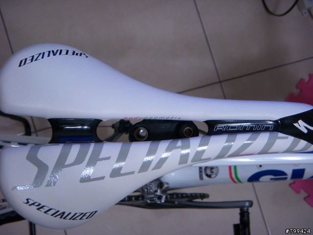 你的白色坐墊已經又黃又黑了嗎?(6/2公布用具)