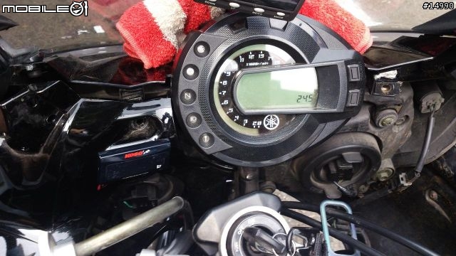 [教學]YAMAHA FZ6S Spec1 更換水箱水，安裝水溫錶、測速器、車充