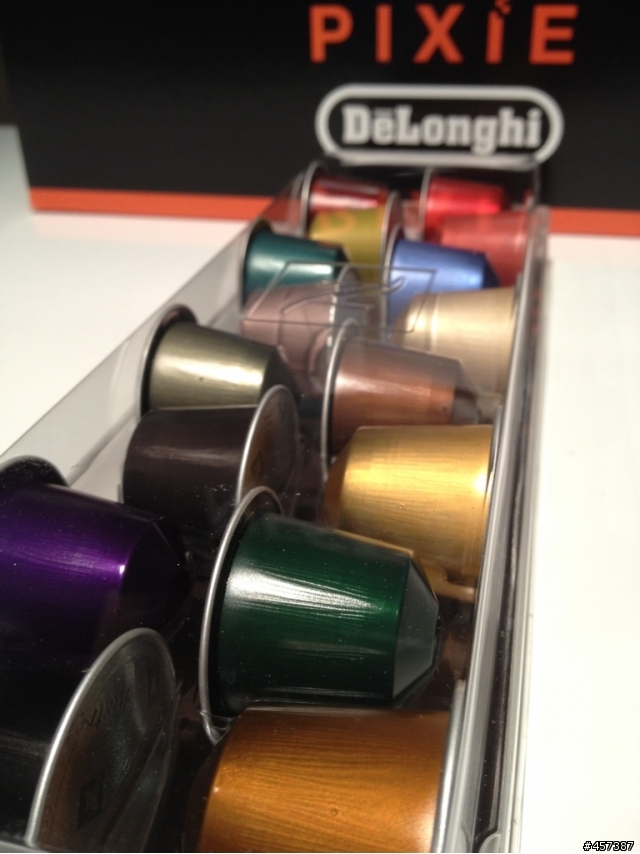 Nespresso Pixie 意式咖啡機 by DeLonghi