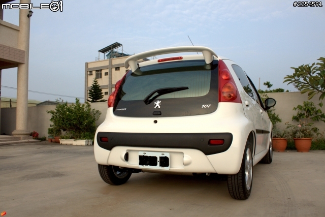 Peugeot 107 開箱