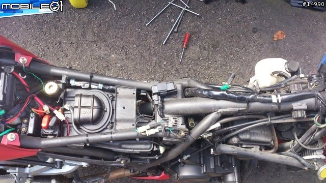 [教學]SYM T2更換水箱水、火星塞、安裝水溫表