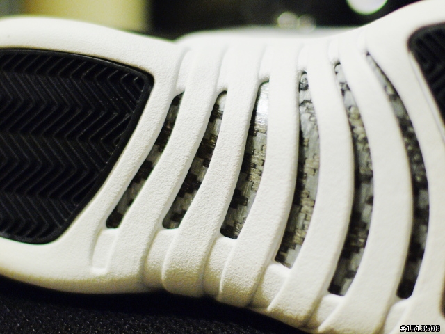 AIR JORDAN XII retro playoff - 簡單開箱