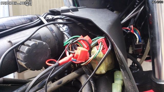 [教學]SYM T2更換水箱水、火星塞、安裝水溫表