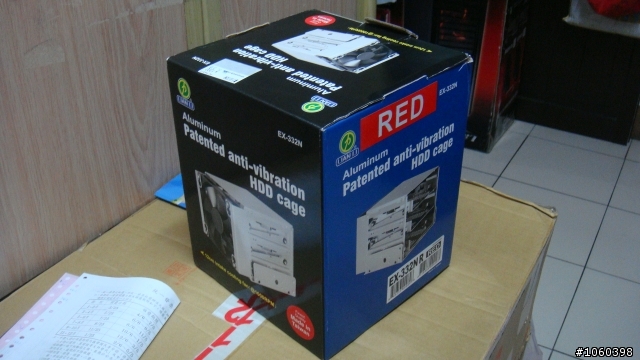 [開箱文]全台最後一顆聯力EX-332NR硬碟抽取架