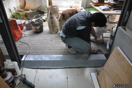 兄弟施工VS兩光設計師 (當小蝦米遇到大白鯊),自己DIY強力收尾中(工作風)