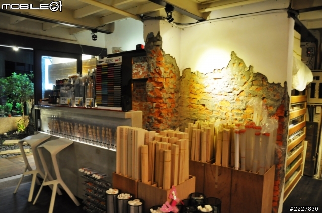 兄弟施工VS兩光設計師 (當小蝦米遇到大白鯊),自己DIY強力收尾中(工作風)