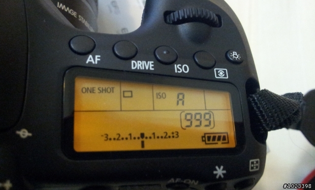[開箱]人生第一台單眼，Canon EOS 60D ><