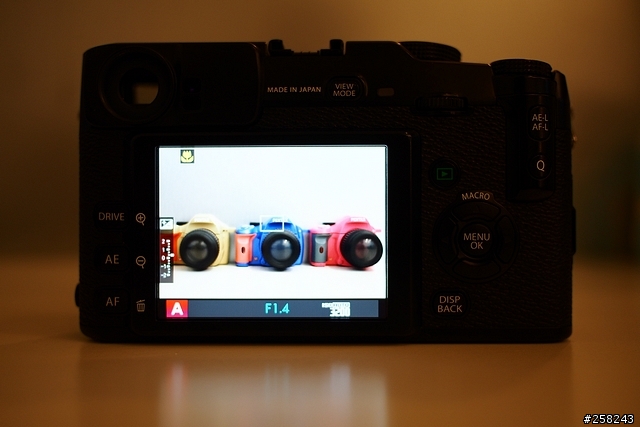 【西西分享】左打全幅機 右打微型單眼？---富士Fujifilm X-Pro1