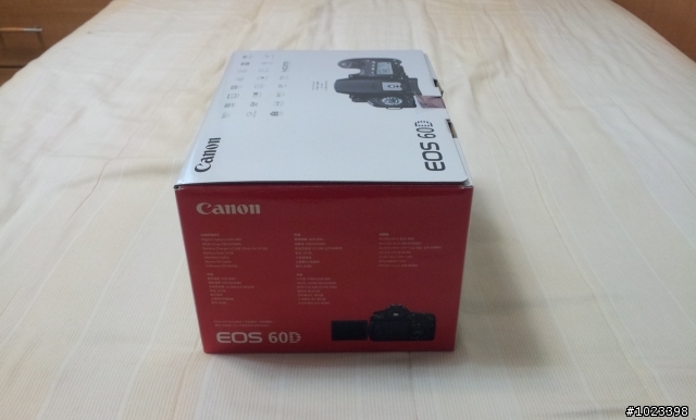 [開箱]人生第一台單眼，Canon EOS 60D ><