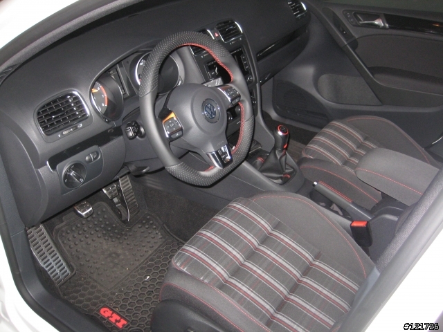 朋友剛牽的6代 GTI 6速手排