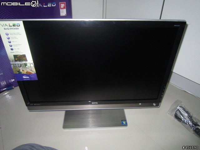[開箱]  5月初買的2430v [6ms]