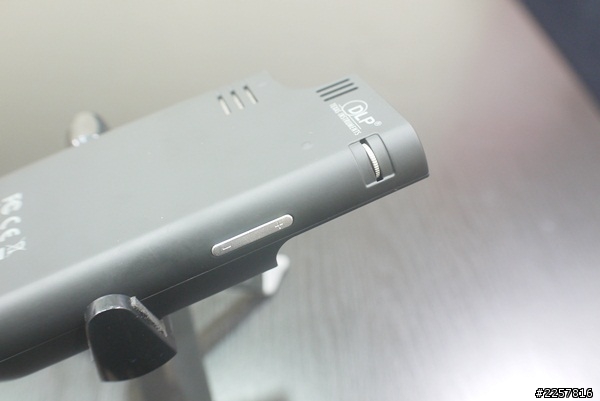 ♥【分享】Telstar iPhone專用迷你投影機