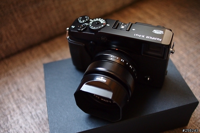 【西西分享】左打全幅機 右打微型單眼？---富士Fujifilm X-Pro1