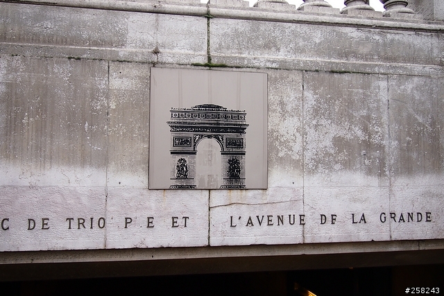 【西西分享】法國DAY7-巴黎Paris(凱旋門、香榭麗舍大道、拉法葉百貨、春天百貨)