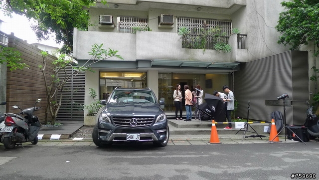 ALL NEW M CLASS ML350 AMG 跑到我家一樓了