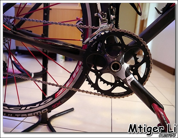 開箱文:我的新戰馬2012 GIANT TCR ADVANCED SL消光黑