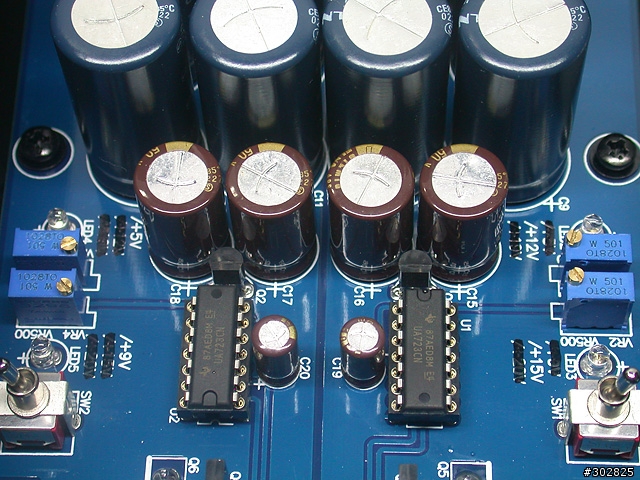 [分享]KECES DC-116 直流穩壓電源供應器----筆電專用版本