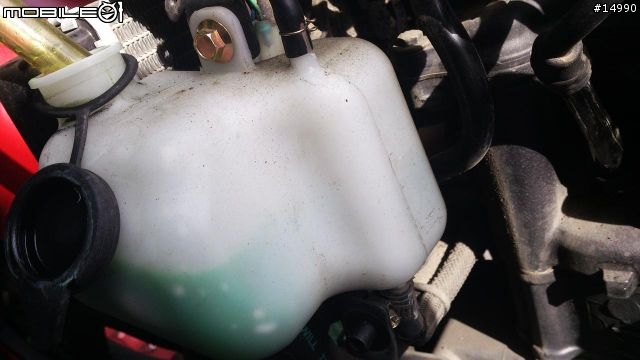 [教學]SYM T2更換水箱水、火星塞、安裝水溫表