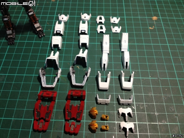 [ 分享] RG RX-178 Gundam Mk-II A.E.U.G. 測試機！（圖多小心 , 5/08 更新）