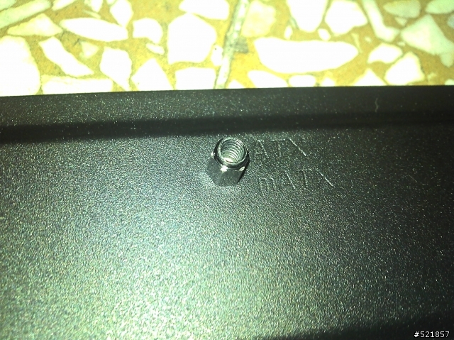 CORSAIR  CARBIDE 400R 機殼還需要加鎖六角銅柱嗎?