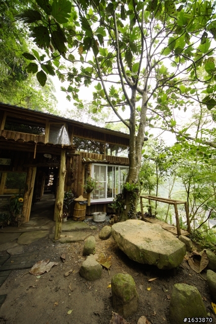  DIY簡單蓋鋼構木屋