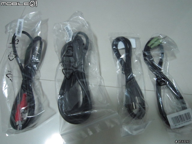 [開箱]  5月初買的2430v [6ms]