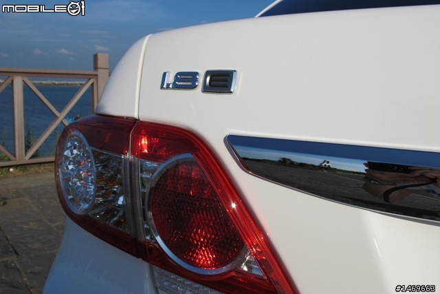 小白 Altis1.8E 經典版 滿月分享