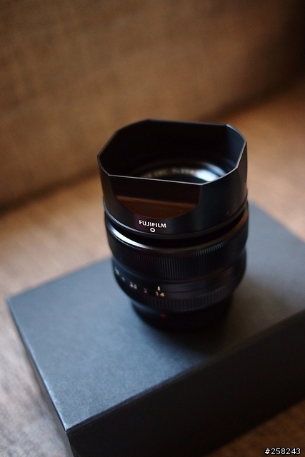 【西西分享】左打全幅機 右打微型單眼？---富士Fujifilm X-Pro1