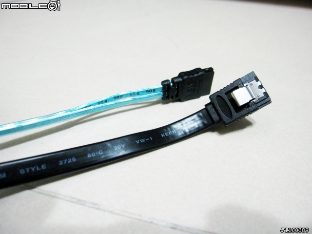 [遲來的開箱]補充SATA3線 + 創見-PDC3 (USB3.0+SATA-III擴充卡) + Intel SSD 520 120GB