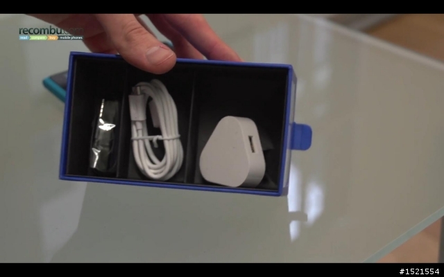 【開箱】全球版Nokia Lumia 900 開箱