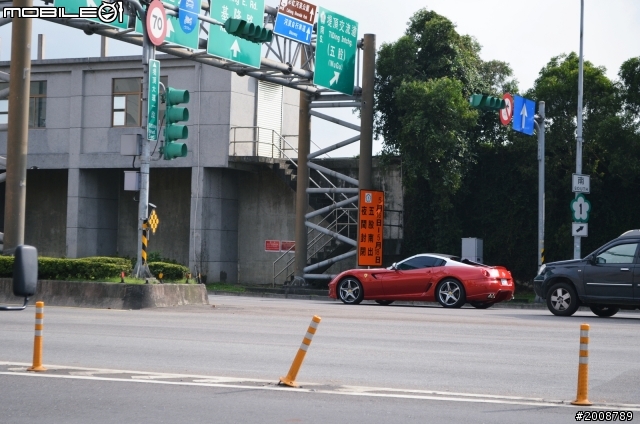 昨天永三..幾隻馬 所以硬塞義大利車系  F40不給拍