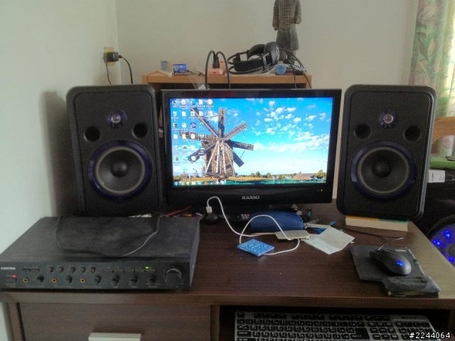 想要找擴大機搭配JBL CM62