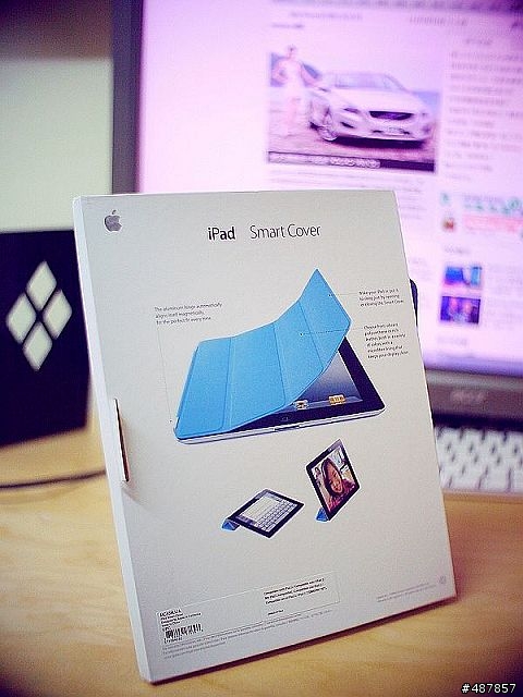 New iPad開箱+最划算保護套組合參考 +  厚度比一比 iPad1 vs. New iPad