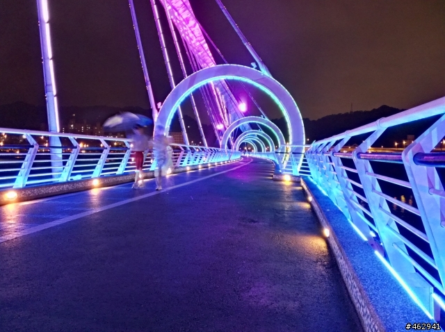 One X 的夜景照像
