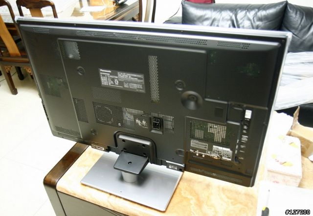[純開箱不測試] Panasonic 2012新機 TH-P42ST50W (6/7 更新一點小心得)