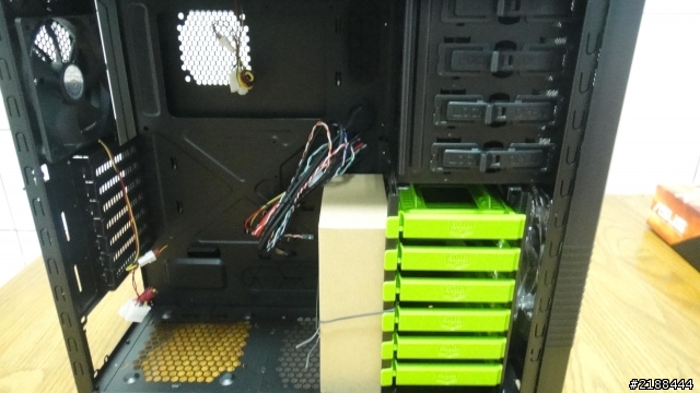 (開箱文) CoolerMaster NV-690 2代 advanced NV版/SATA硬碟外置座/透側/USB3.0