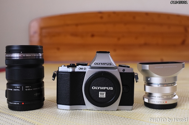 望穿秋水～Olympus OM-D E-M5 銀機開箱