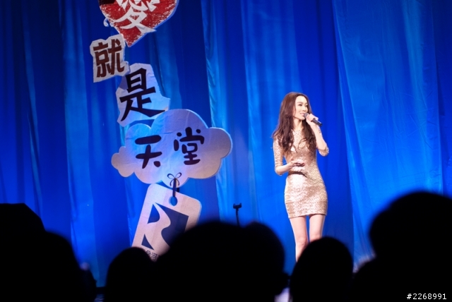范玮琪在旧金山的小型慈善演唱会Love Life GF2 45mm/f1.8 前排小试