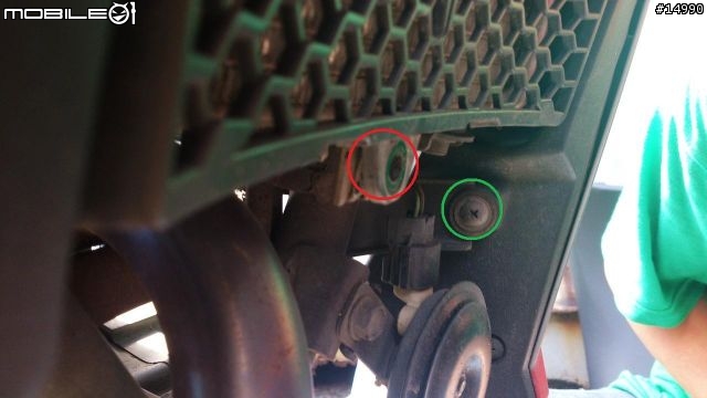 [教學]SYM T2更換水箱水、火星塞、安裝水溫表