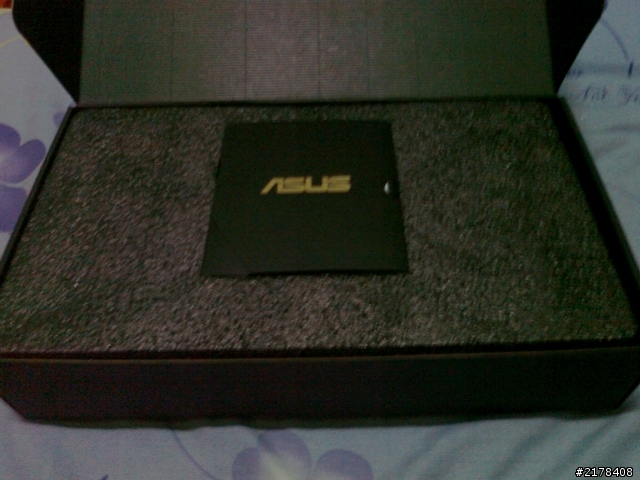 ASUS HD7970-DC2T-3GD5超簡單開箱(試貼)