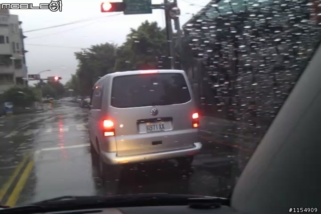 超強邊玩平板邊開車-石牌