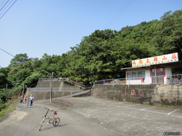 苗栗縣台72線快速公路，真正是個飆汗行