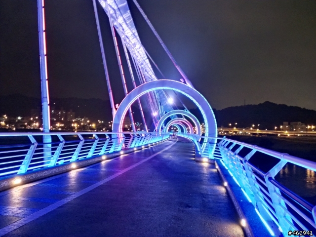 One X 的夜景照像
