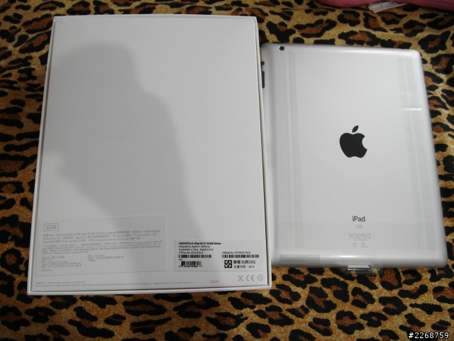 new ipad wifi 32g 剛拿到先來開箱囉!!