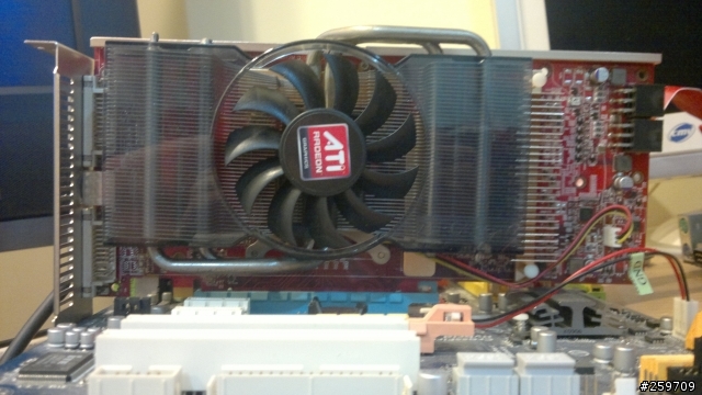 有人想看 ONE X 跟 N8 照相PK嗎? (新增環球室內試拍)