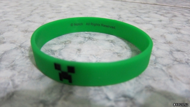 MINECRAFT-CREEPER(苦力怕)官方公仔開箱~圖多慎入