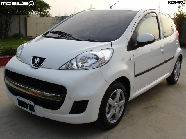 Peugeot 107 開箱